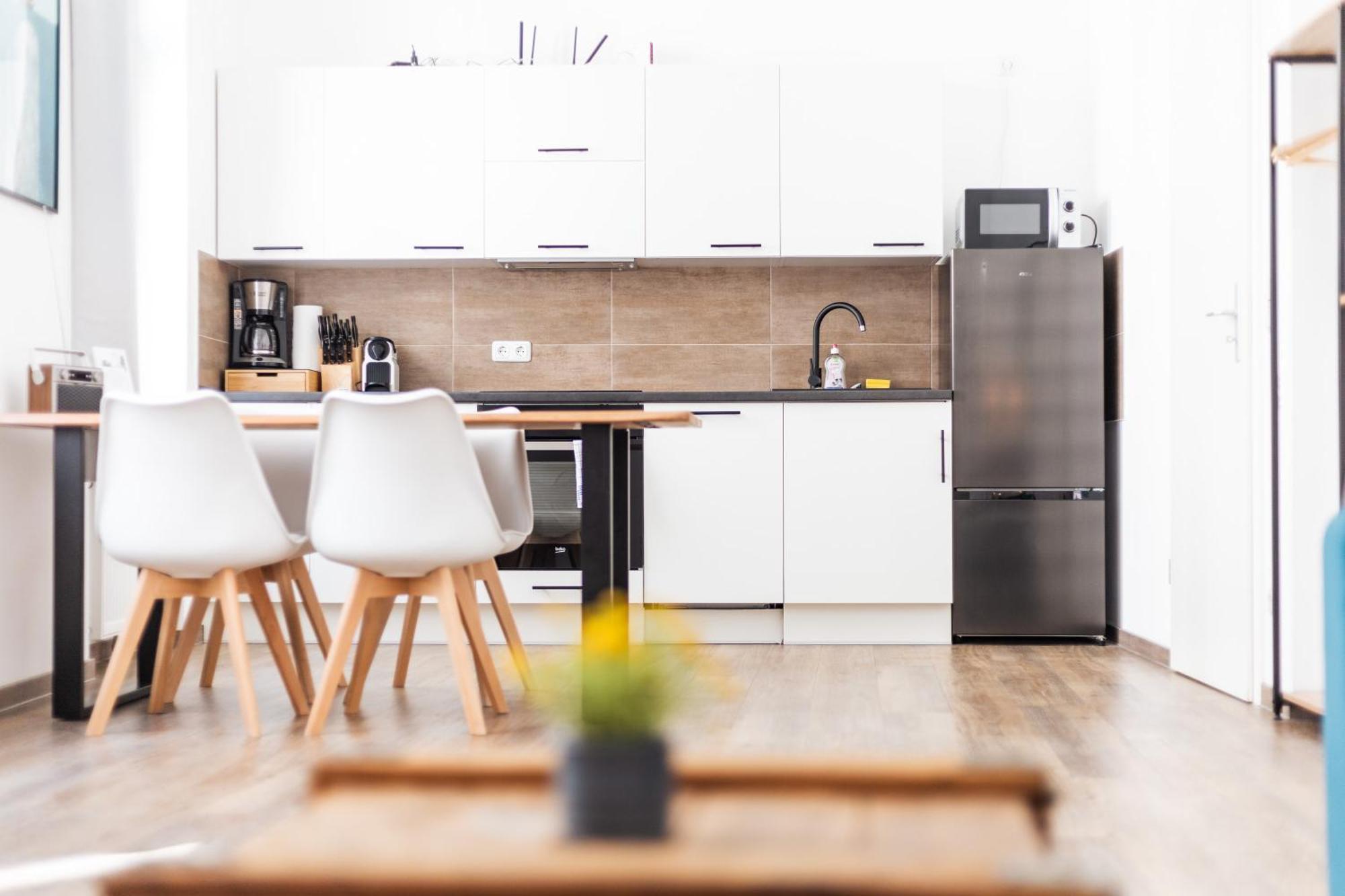 Apartments Am Neuen Theater - Altstadt - Zentral - Kueche - Wifi - Powered By Ko-Living Halle  Luaran gambar